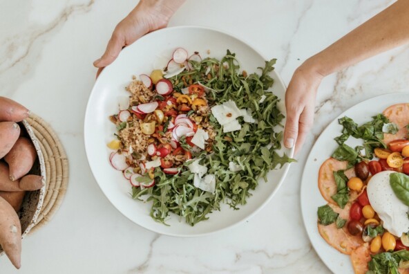 farro salad with tomatoes