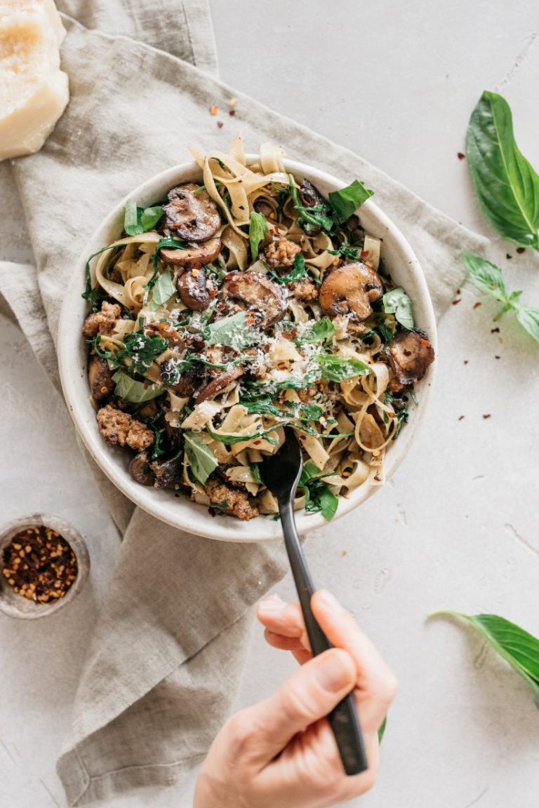 One Pot Garlicky Mushroom Pasta With Sausage & Arugula