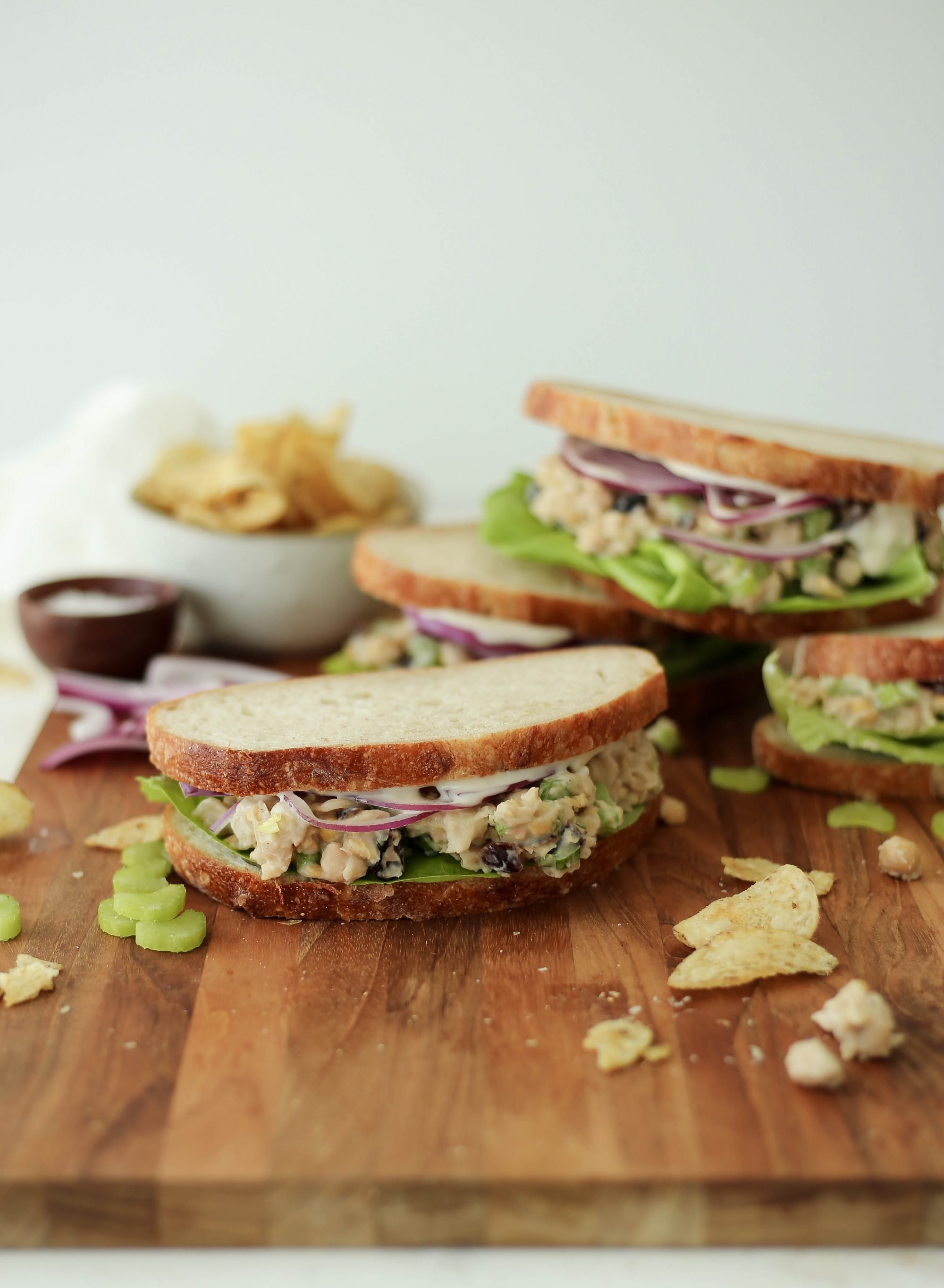 23 Easy Summer Lunch Ideas For a Streamlined Workday