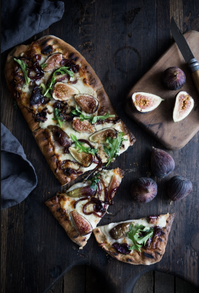 Grilled Pizza With Figs, Balsamic Onions and Gorgonzola_easy summer recipes