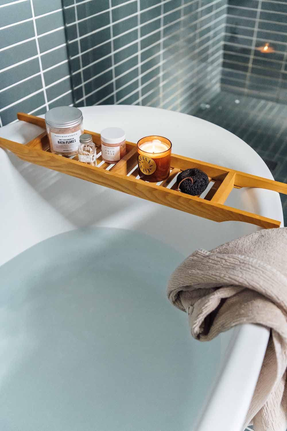 The 19 Best Aromatherapy Candles to Ease the Mind