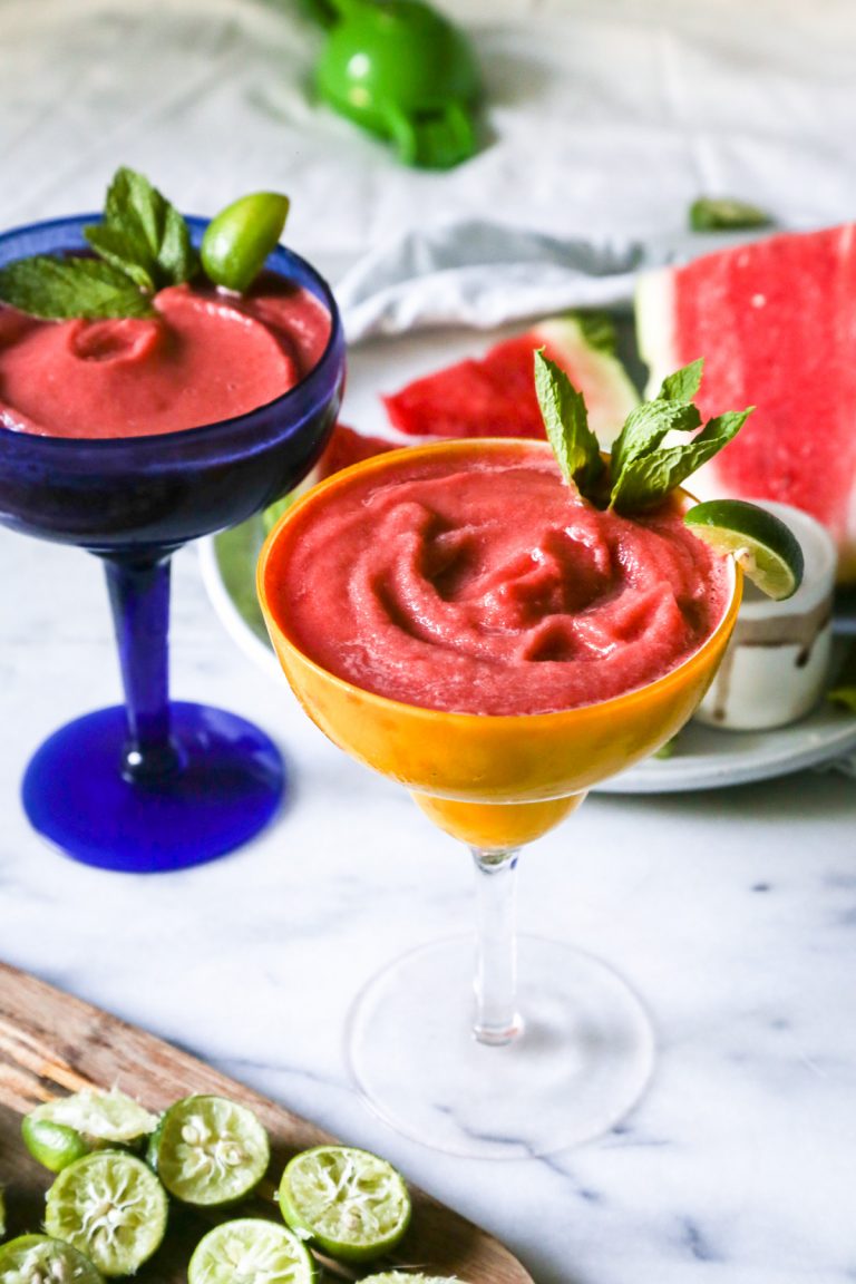 4-Ingredient Watermelon Mint Margaritas_ refreshing drink