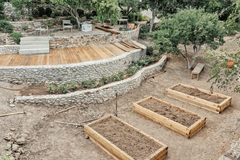 backyard style camille elevates vegetable garden beds