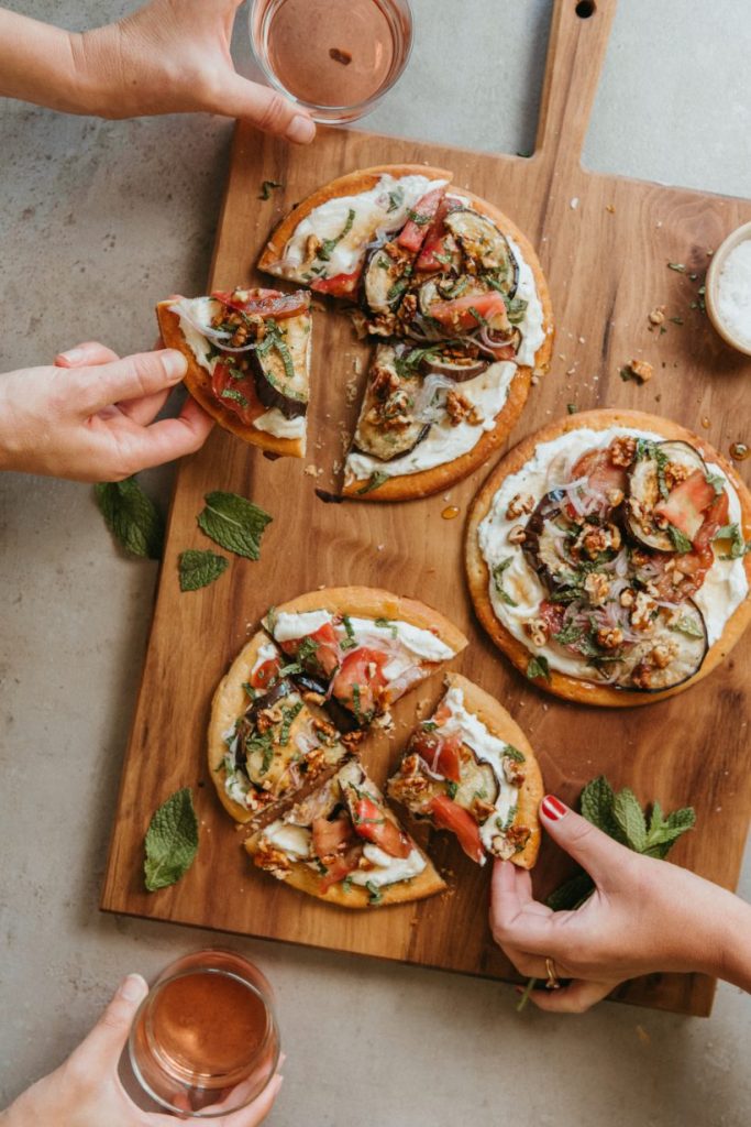 Healthy Flatbread Pizza with Eggplant and Ricotta_healthy and quick dinner recipes