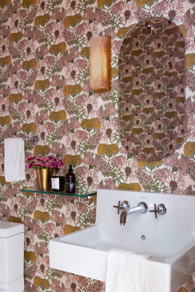 Kim West powder room wallpaper_ medicine room decoration ideas