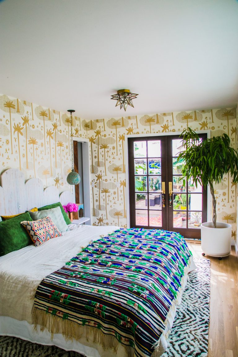 Justina Blakeney master bedroom wallpaper_bedroom