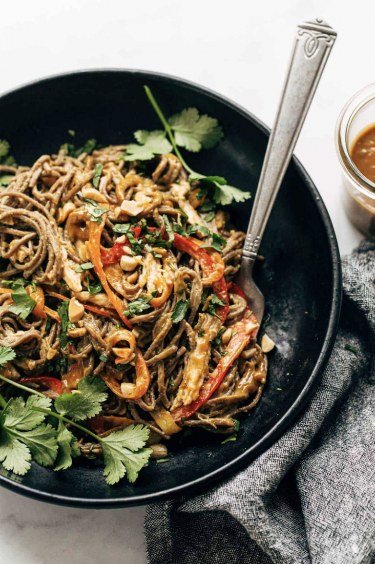 Spicy Peanut Soba Noodle Salad_healthy pasta salad recipes