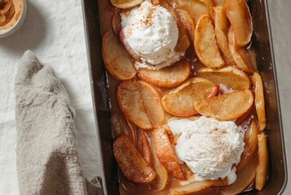 Cinnamon baked apples