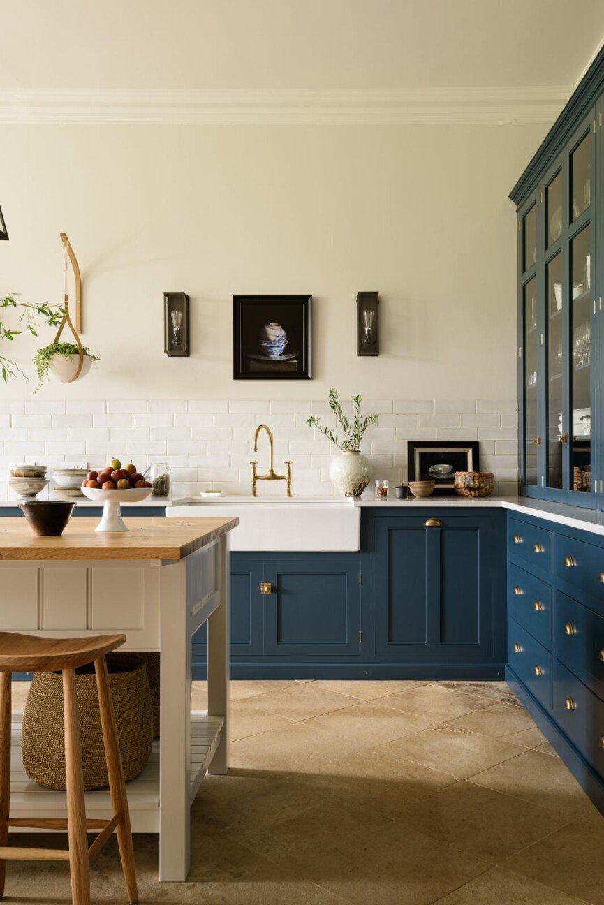 Gabinetes de cocina azul oscuro
