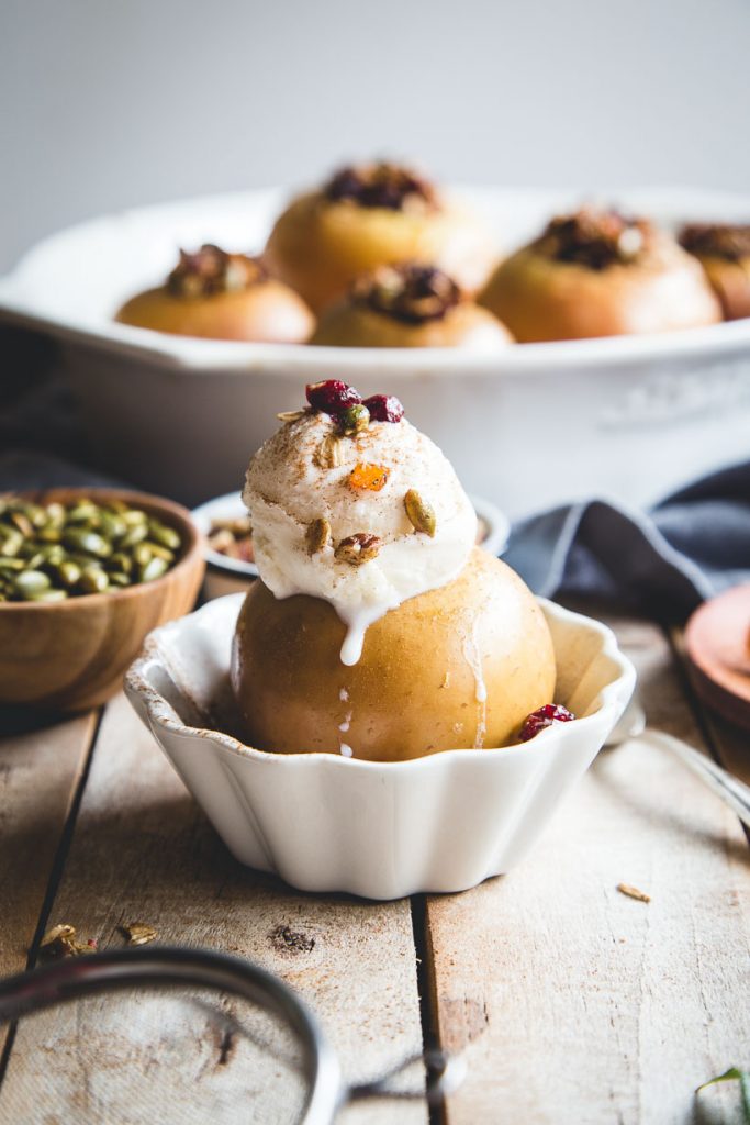 Autumn-Spiced Stuffed Baked Apples_apple recipes