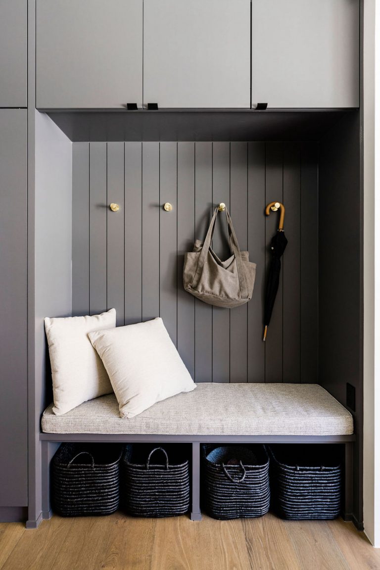 sitting nook in mudroom