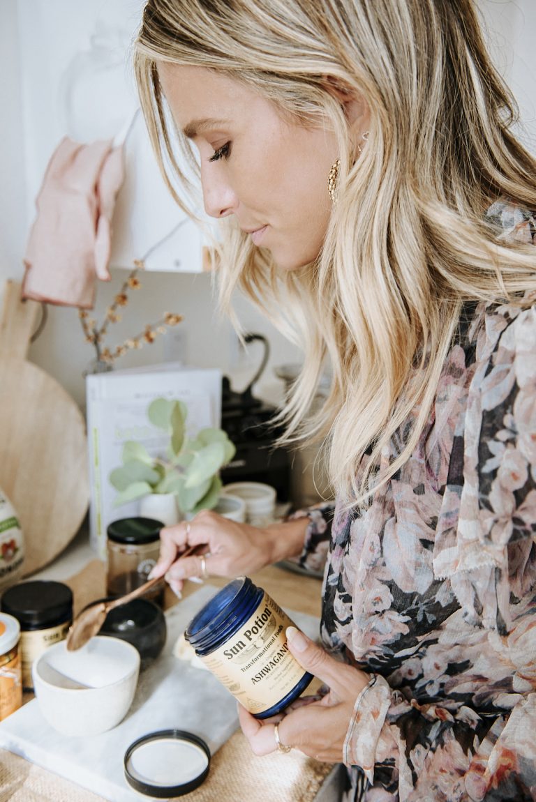Renee Bargh making adaptogenic ashwagandha morning latte