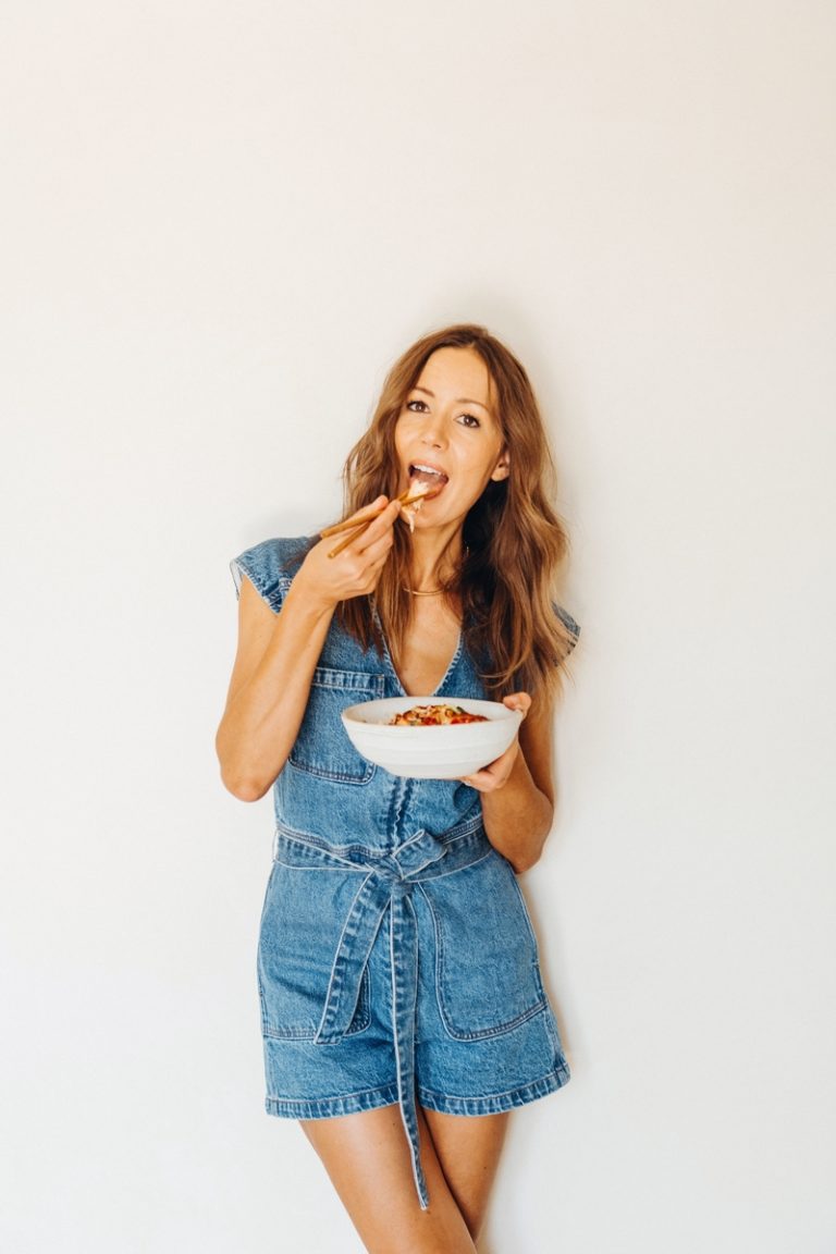 Spicy Salmon bowl_blood sugar and menstrual cycle