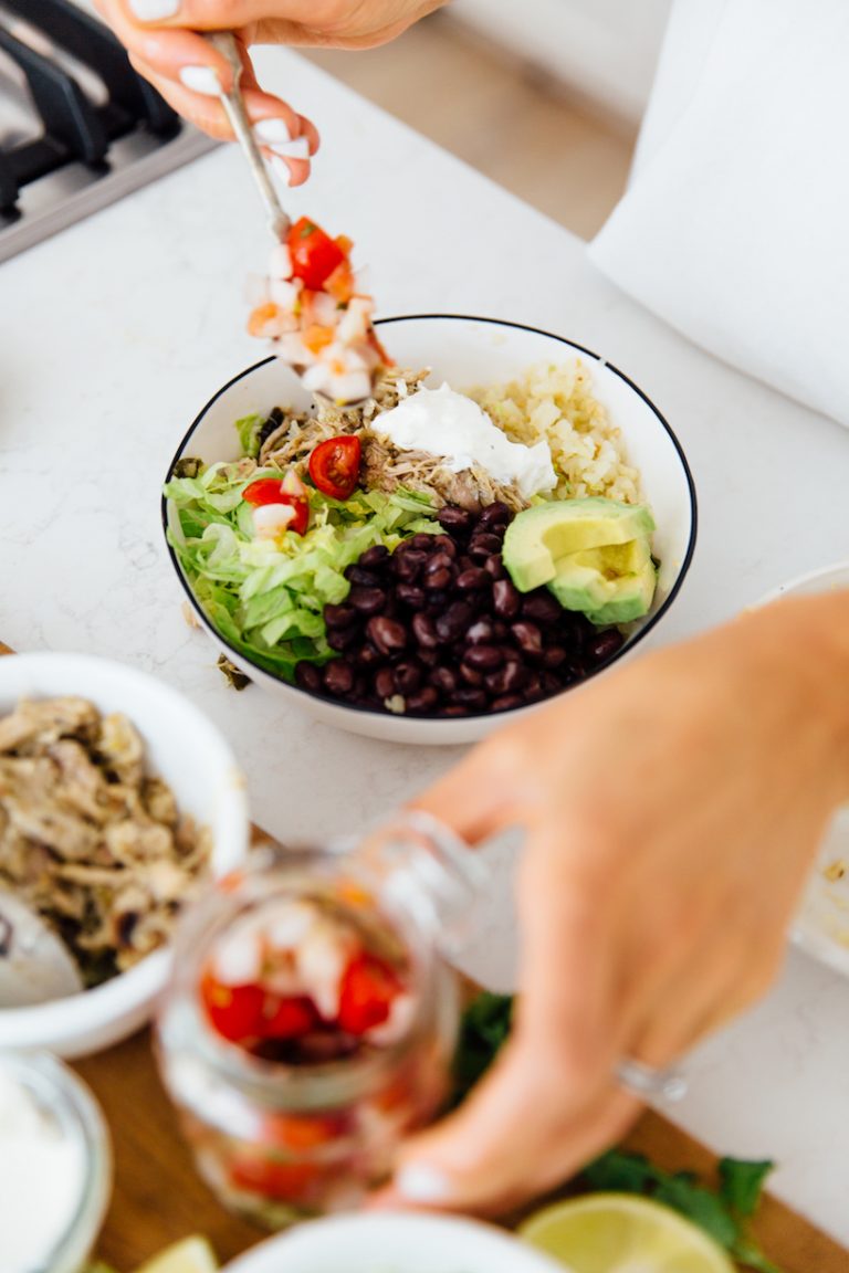 Slow Cooker Chicken Burrito Bowls_crockpot meals for a crowd