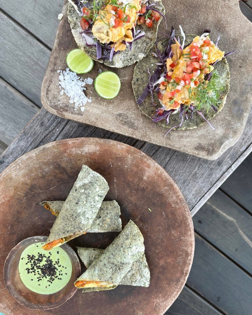 what to do in puerto escondido-eat fish tacos
