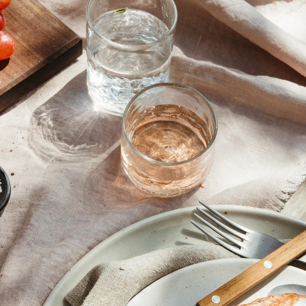 Handblown Recycled Glass StemlessWineGlass1_2048x