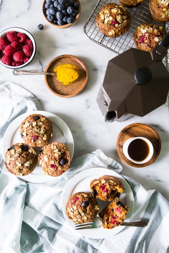 Anti-Inflammatory Turmeric + Berry Muffins_anti-inflammatory foods