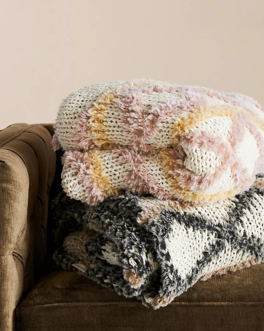 Cozy Knitted Throw Blanket