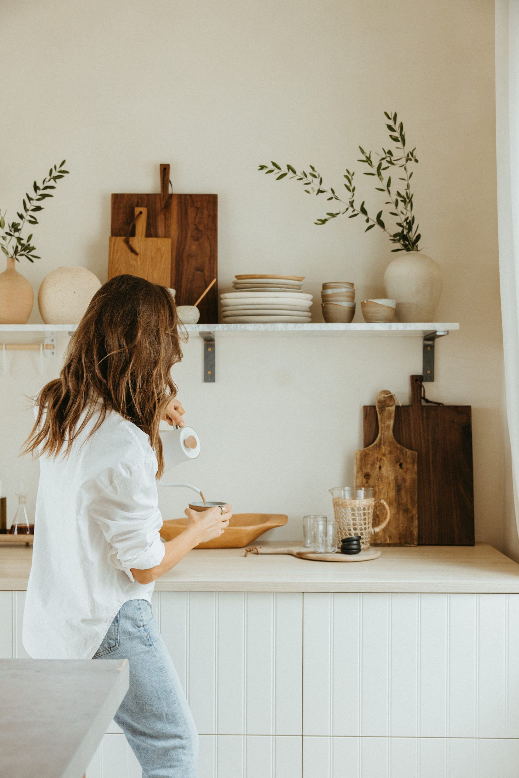 studio kitchen makeover, open shelves, casa zuma styling