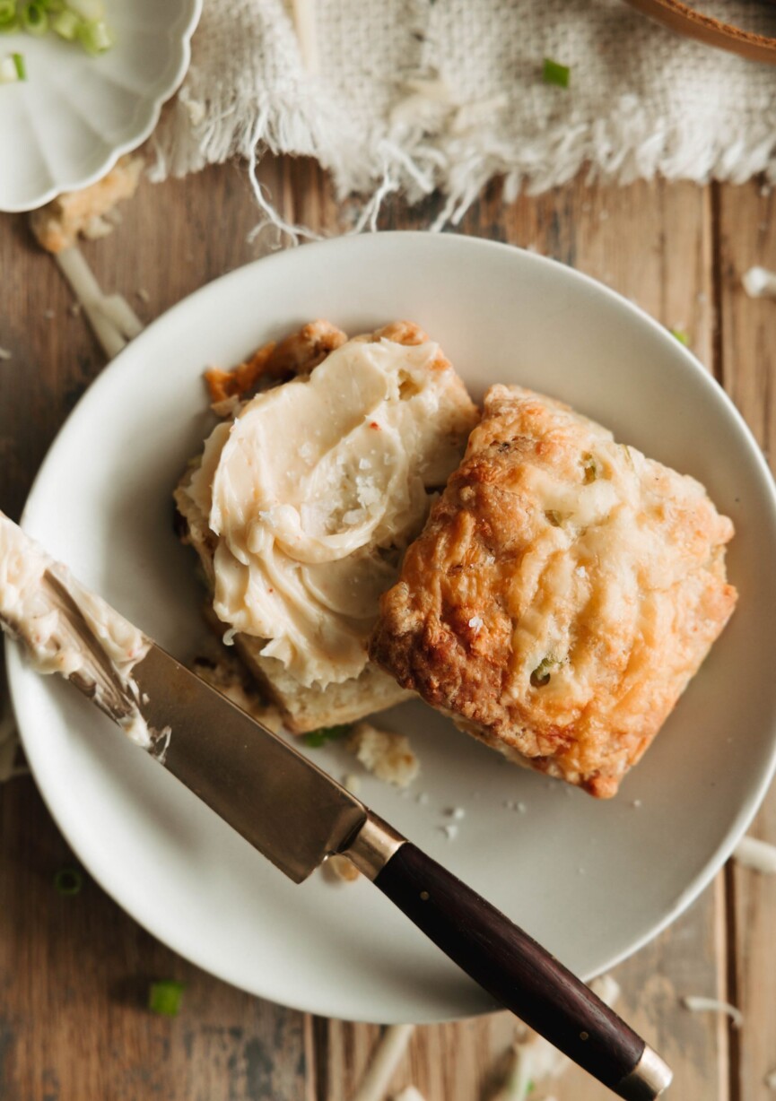 cheesy sour cream and onion biscuit recipe - thanksgiving sides