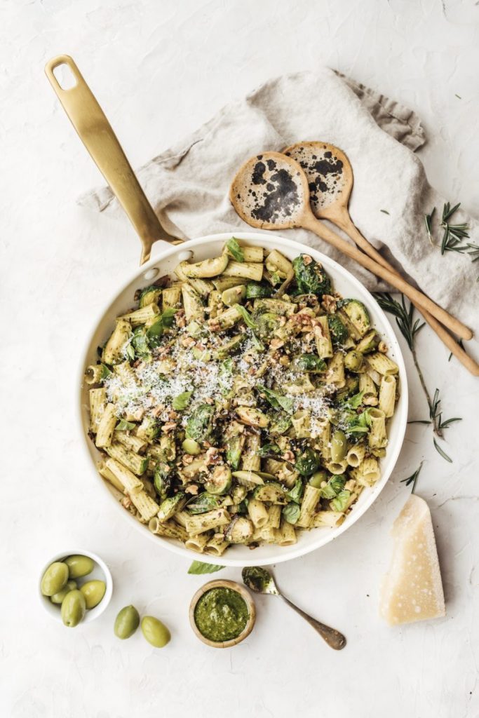rigatoni with brussels sprouts & kale pesto_best brussels sprouts recipes