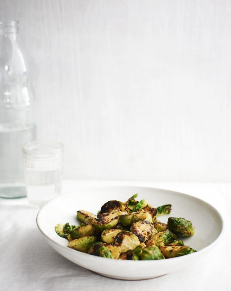 Stir Fried Brussels Sprouts with Umami Sauce_best brussels sprouts recipes