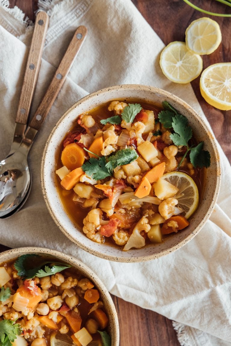 One-Pot Vegetarian Moroccan Stew_vegan comfort food recipes