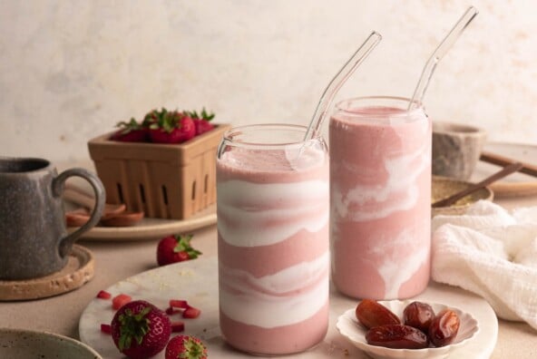 Strawberry probiotic smoothie