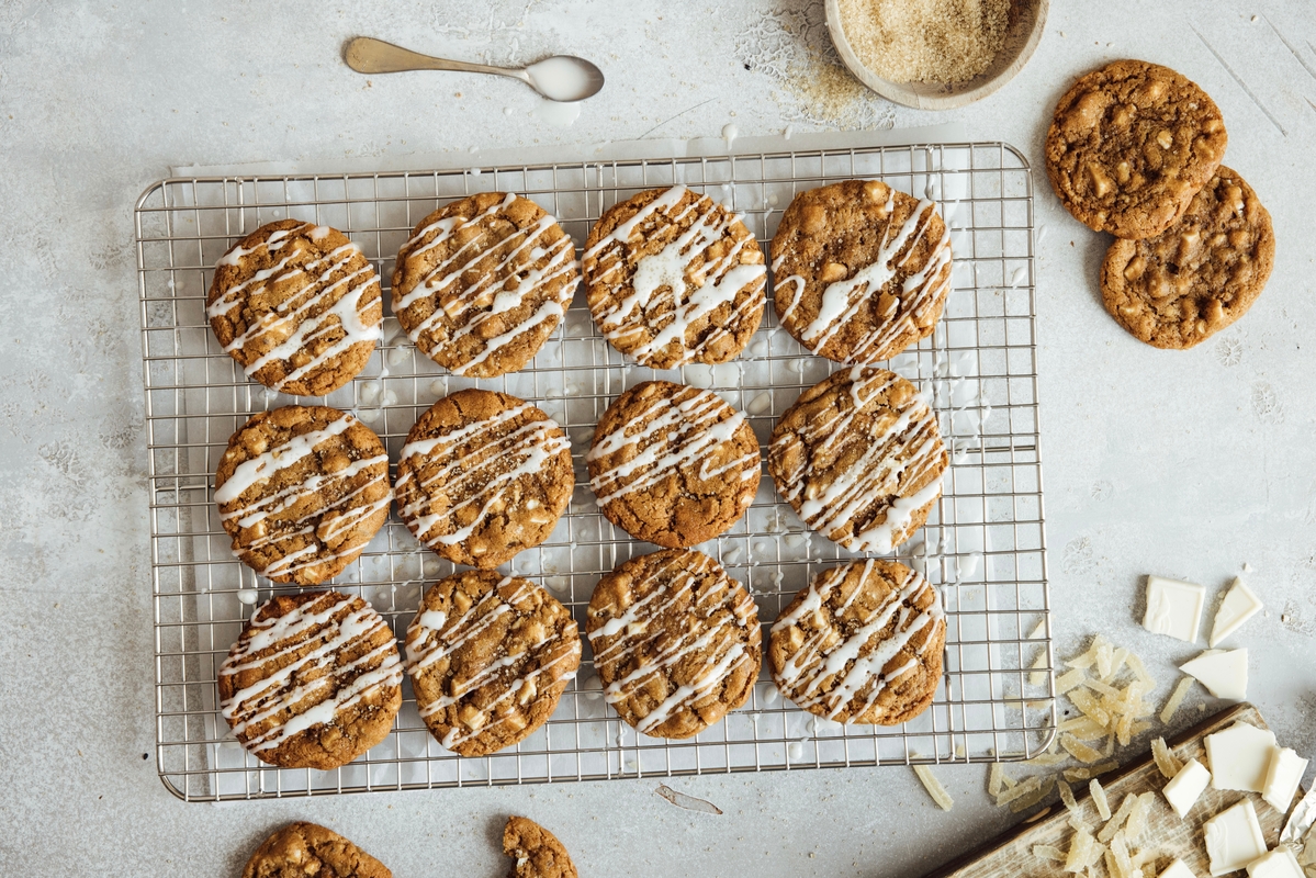 Ginger molasses cookies