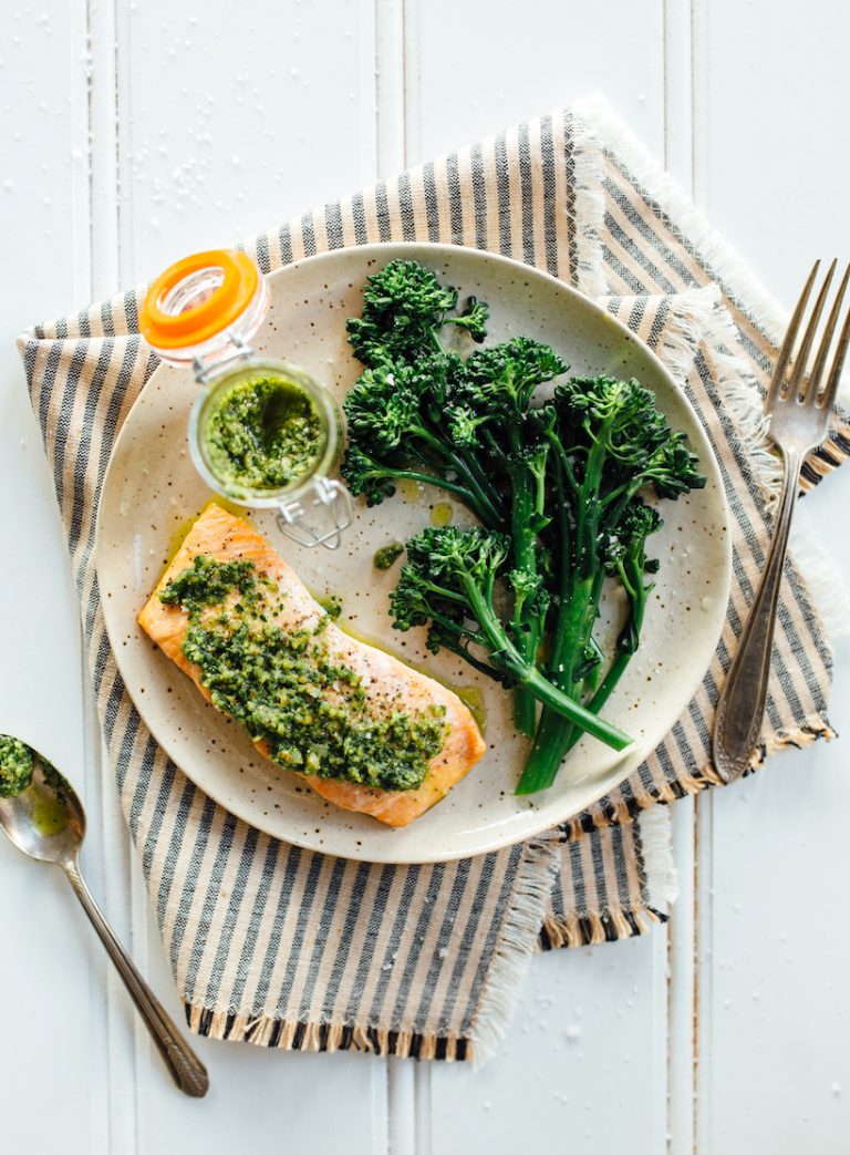pesto salmon with broccolini five ingredient recipe 