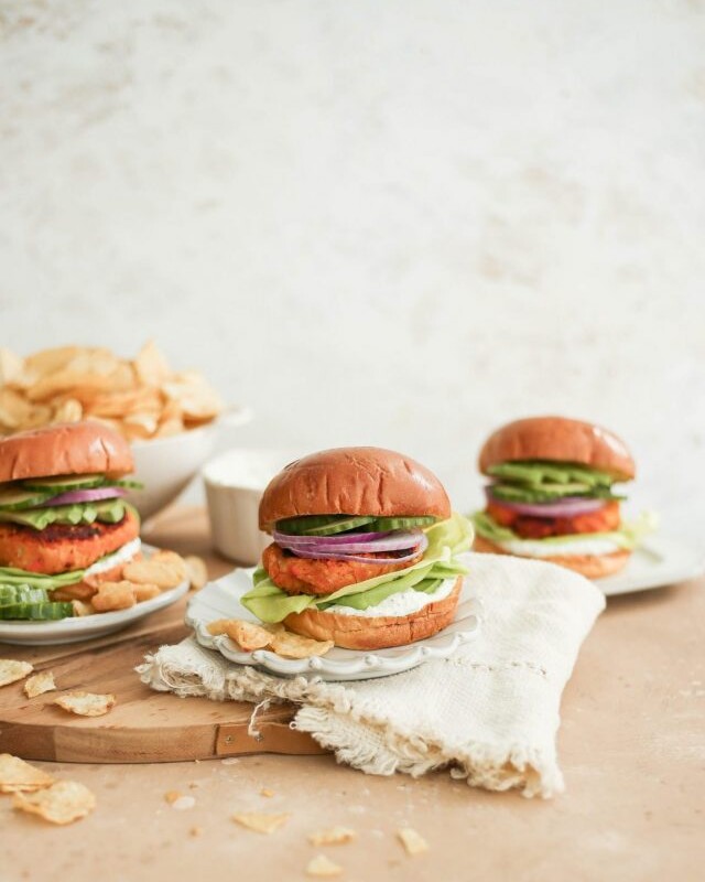 sweet-potato-falafel-burgers-vegetarian-sandwich-recipes-1159x1536