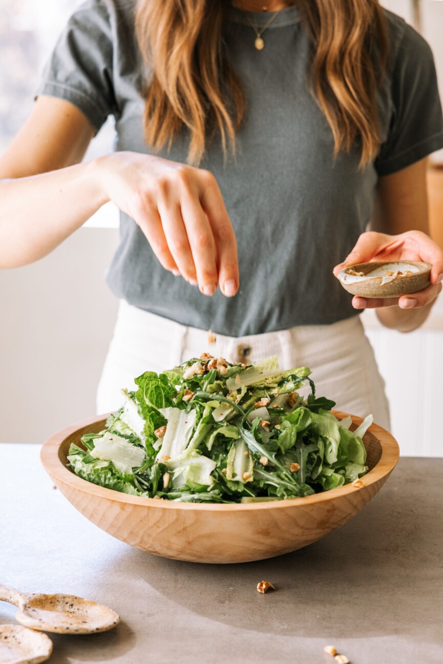 Simple Green Salad with Vinaigrette dressing - Nicky's Kitchen