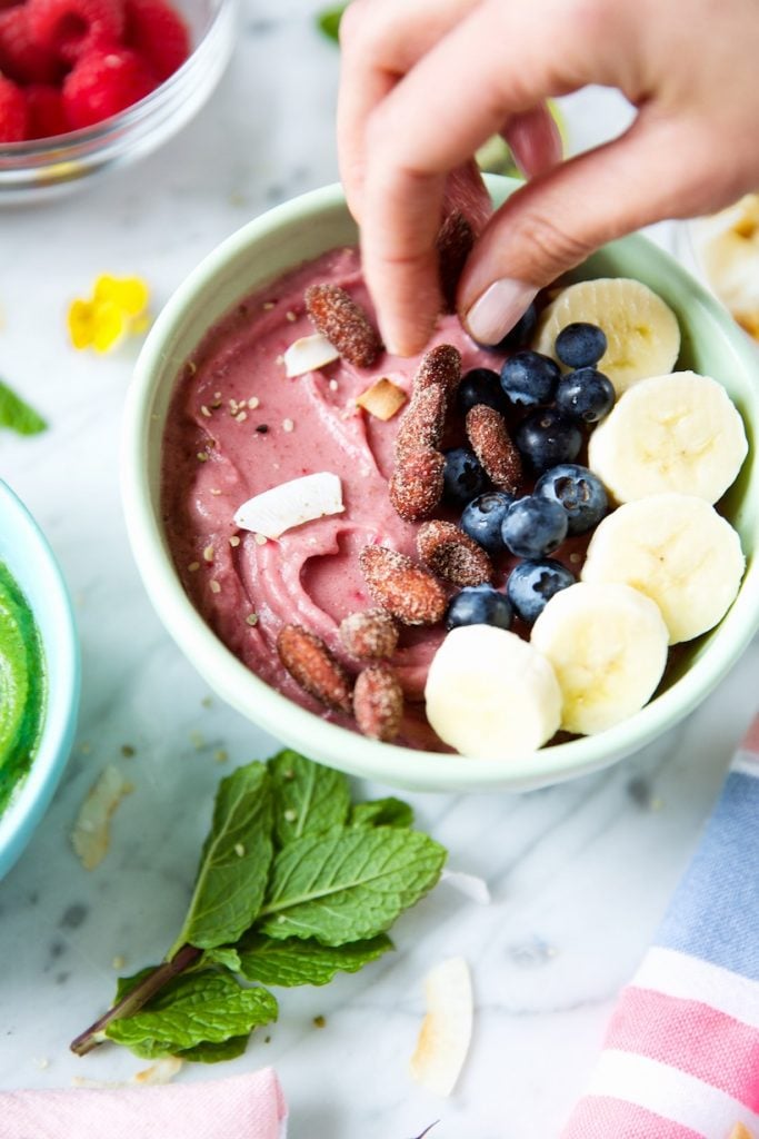 Strawberry and Banana Smoothie Bowl