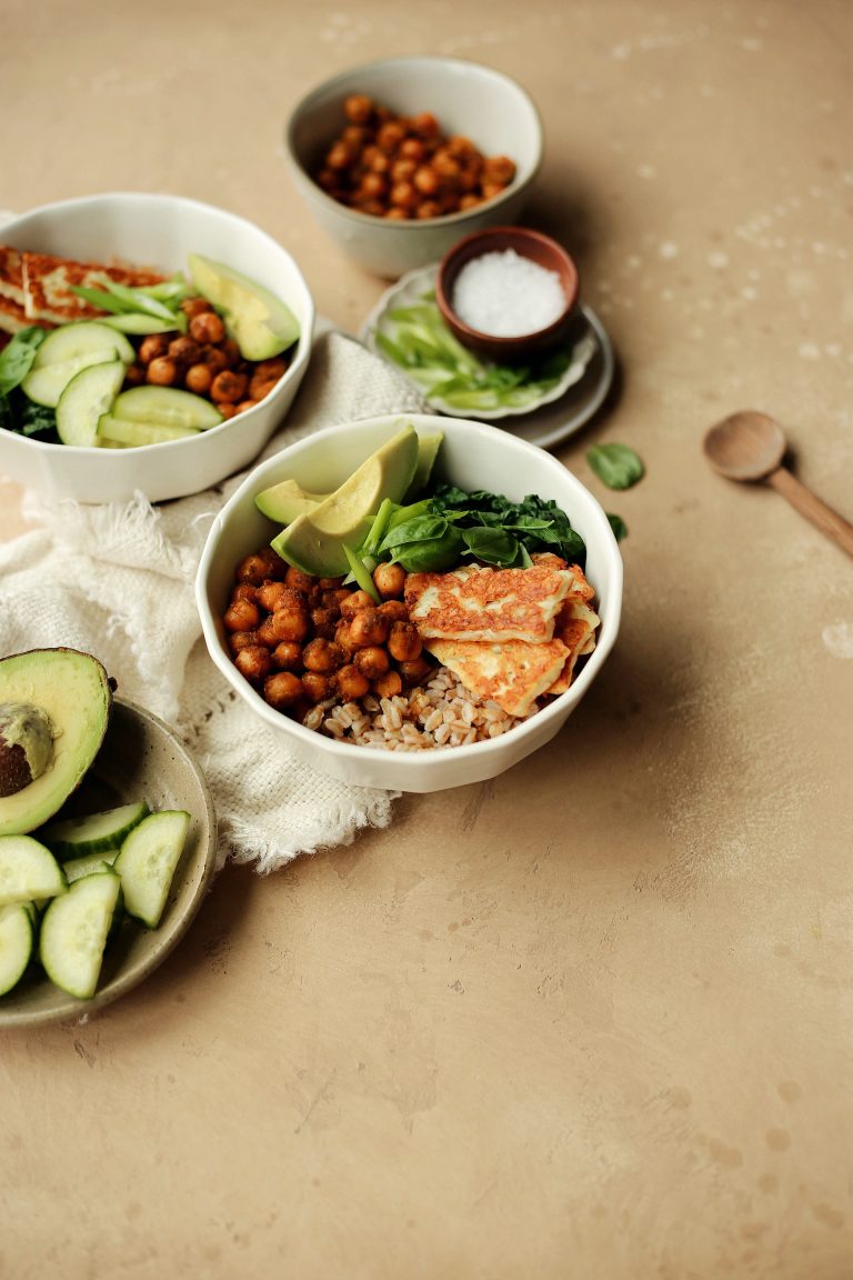 Toasted Tandoori Spice Chickpea Grain Bowl