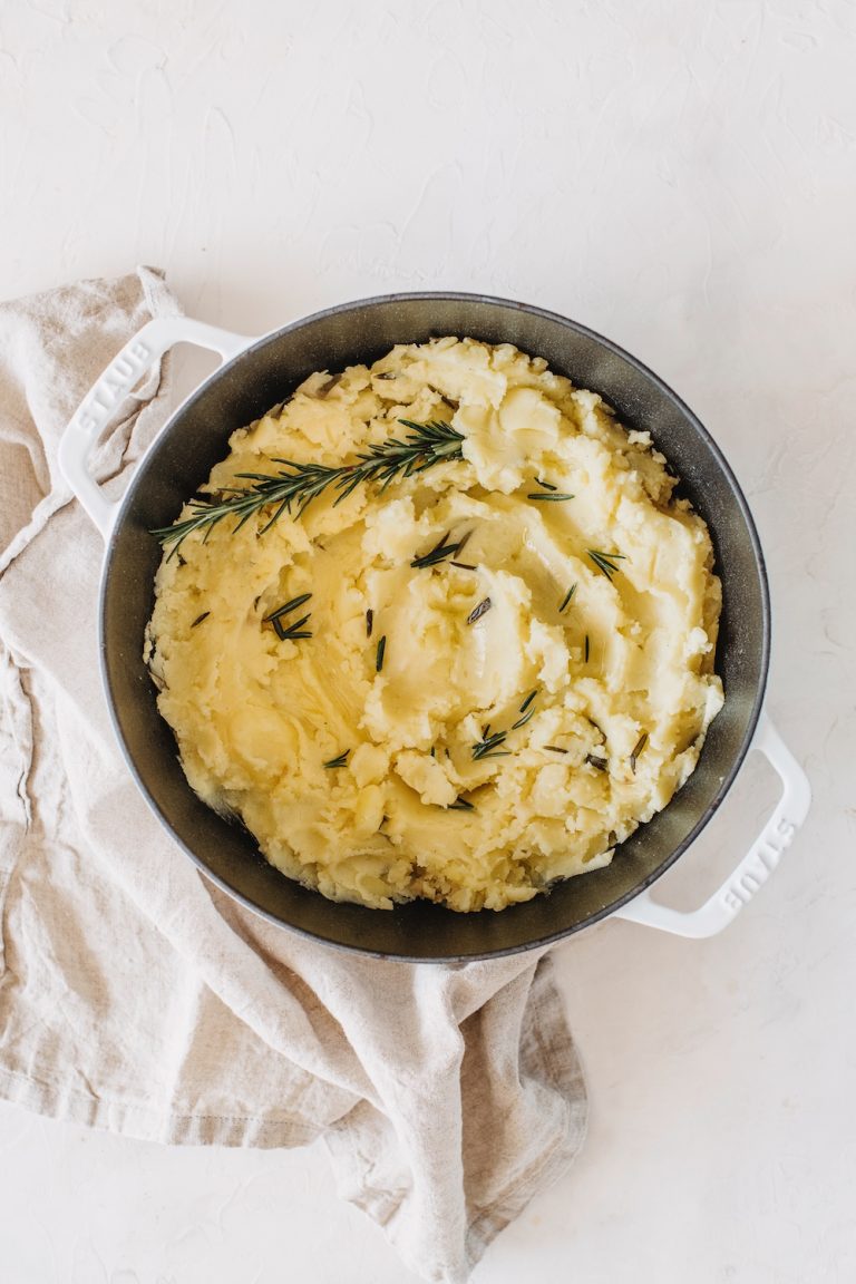 Make-ahead vegan mashed potatoes_five ingredient recipes