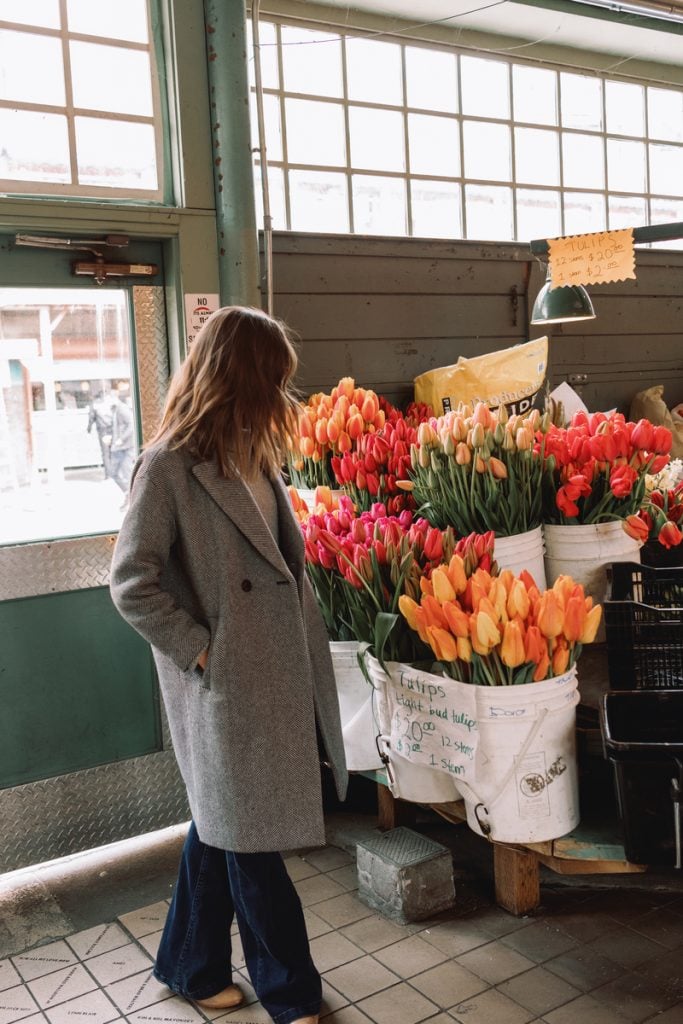 flower market, couples therapy signs