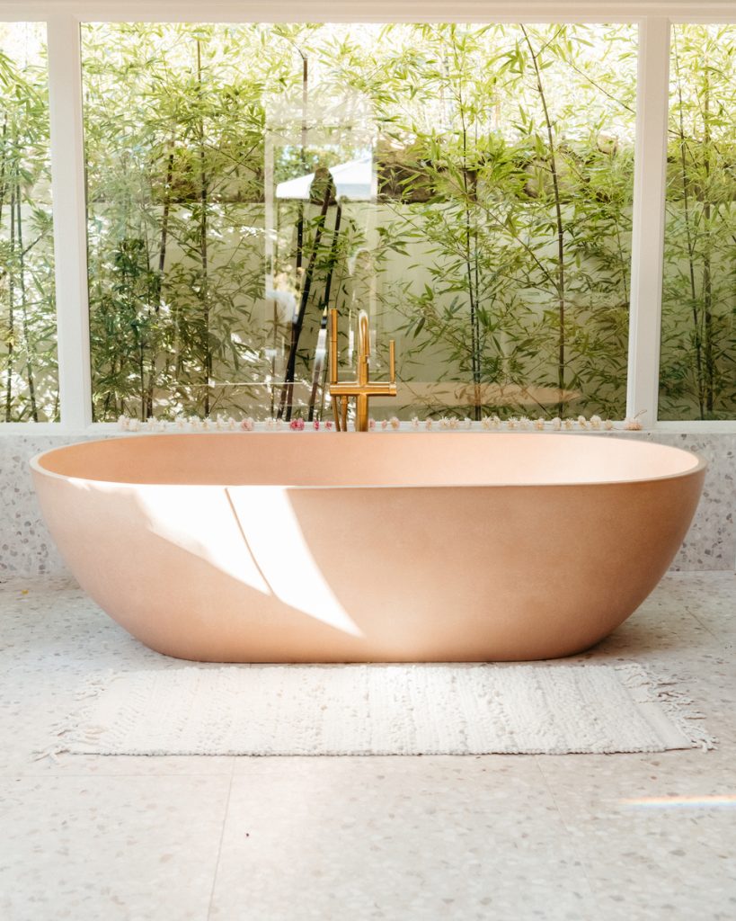 minimalist tub, detox bath