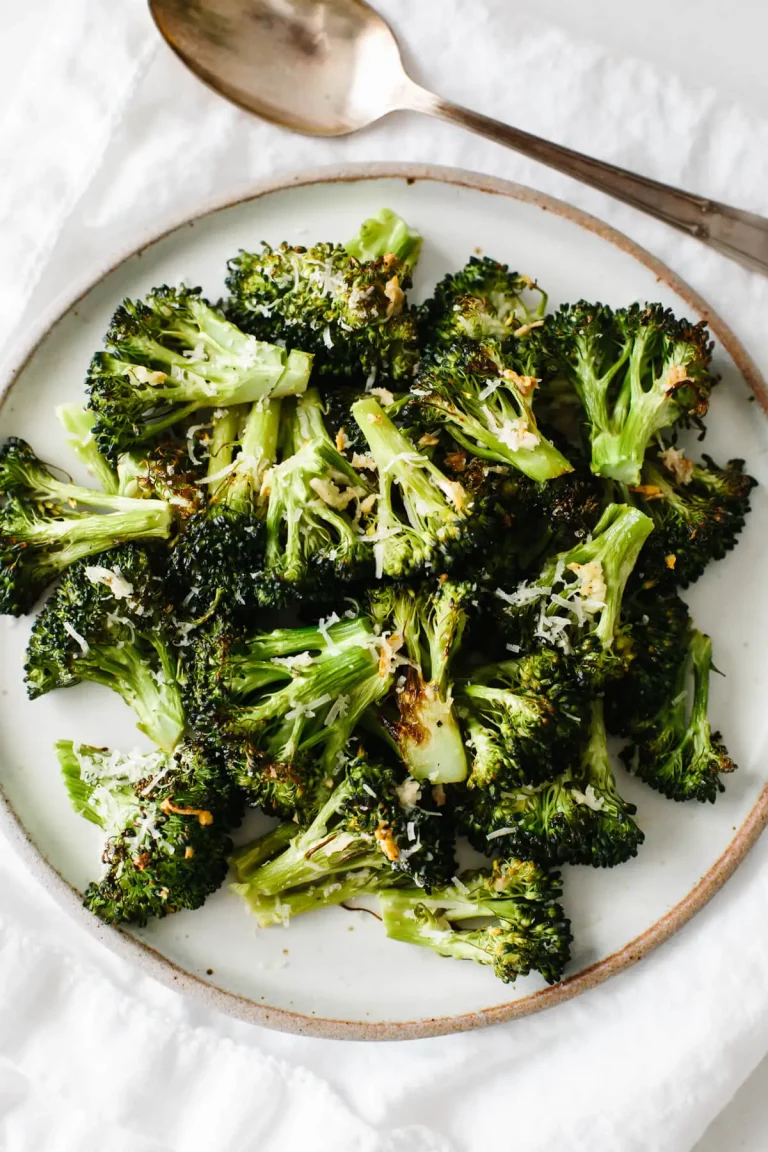 Roasted Broccoli with Garlic and Parmesan Cheese_Healthy Broccoli Recipe