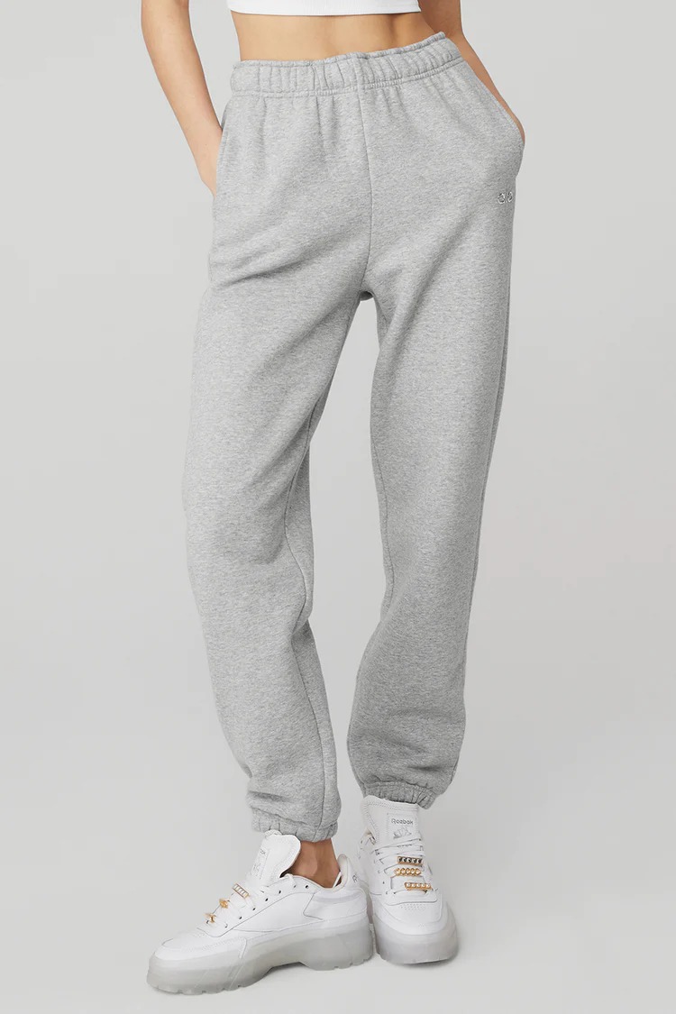 alo accolade sweatpant school drop off outfit