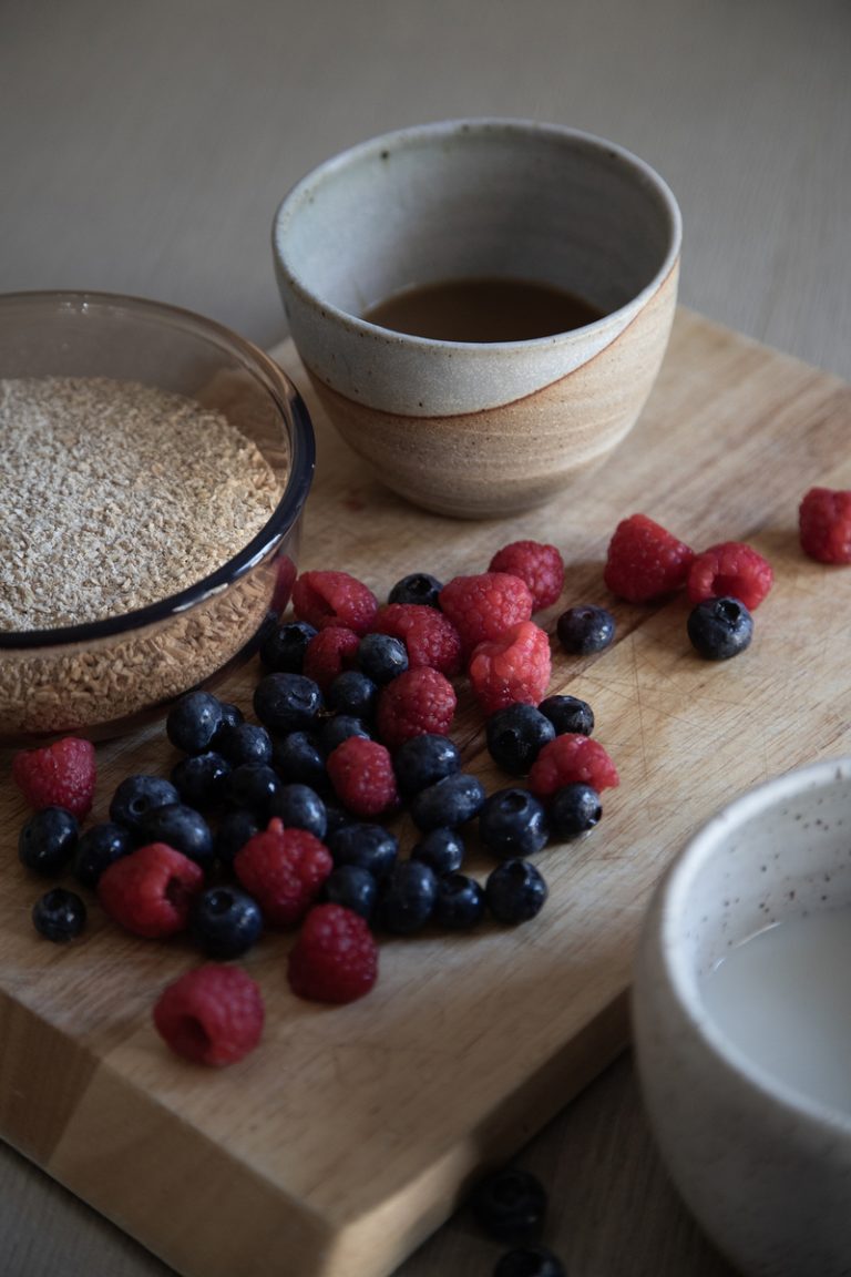 berries, how to balance hormones 