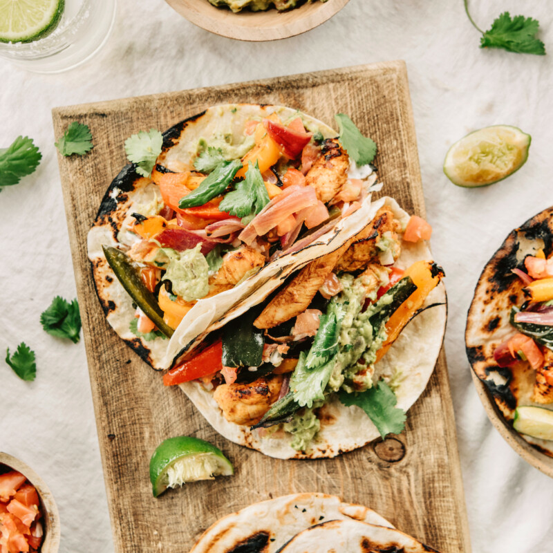 This 5-Ingredient Sheet Pan Chicken Fajitas Is Your New Weeknight Go-To