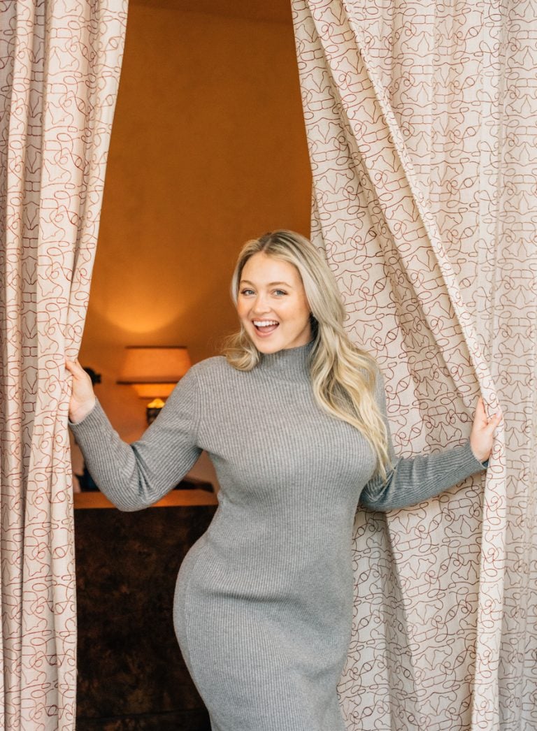 Iskra Lawrence, dry and dehydrated skin