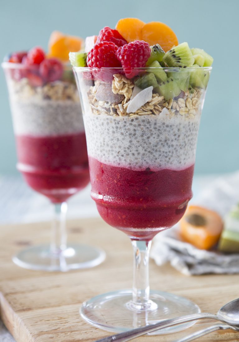 raspberry and chia seed superfood parfait_vitamin c foods