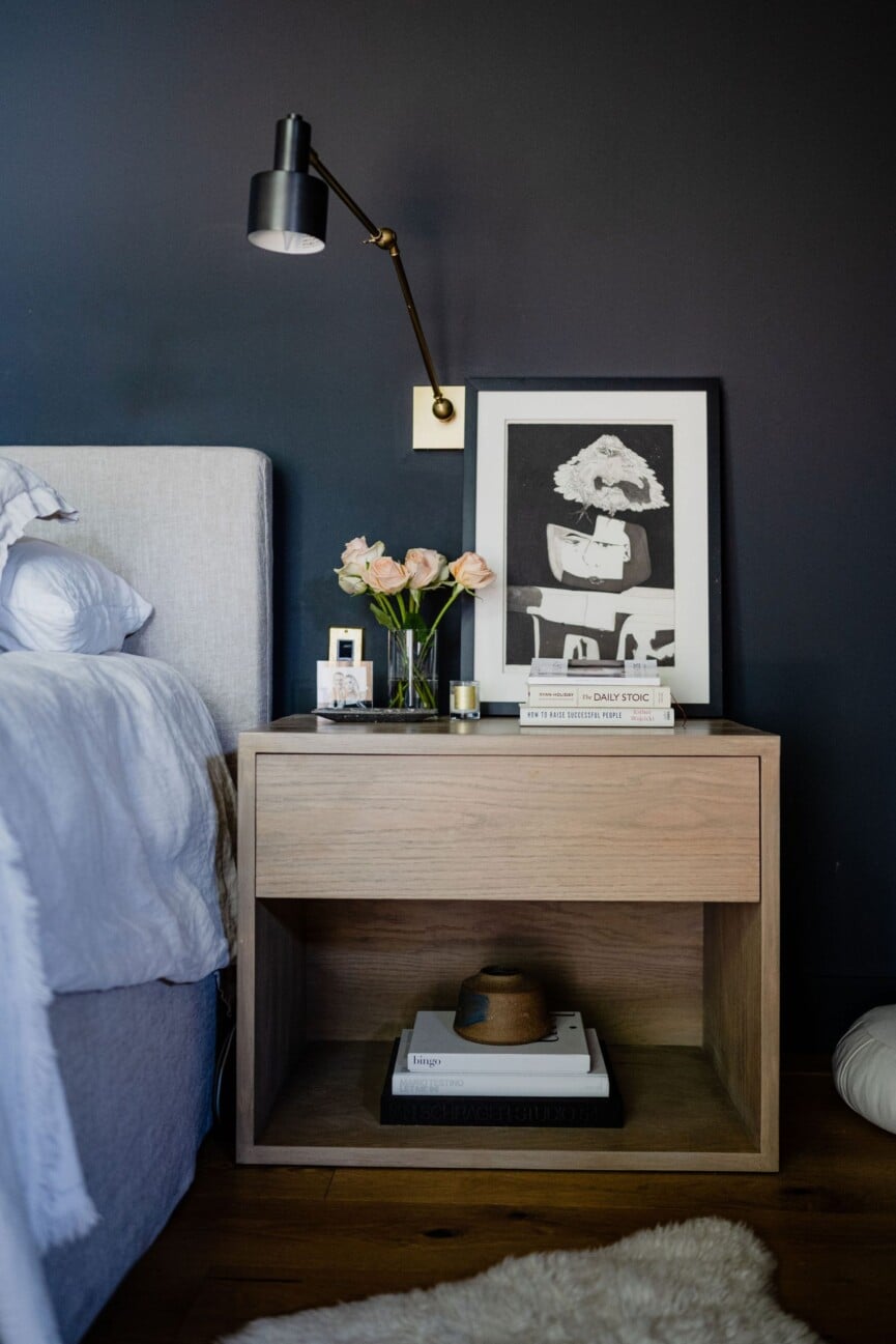 Soft, versatile blue bedroom paint colors.