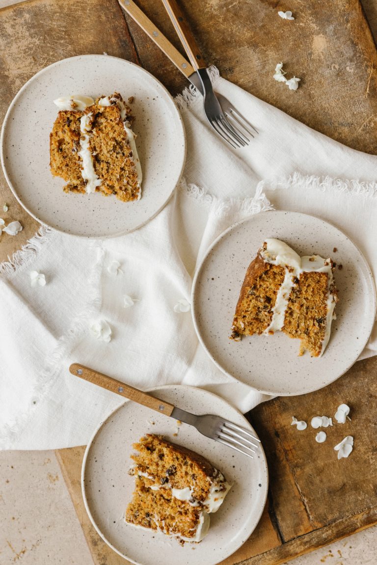 bizcocho de naranja y zanahoria con glaseado de queso crema_postres del día de la madre 