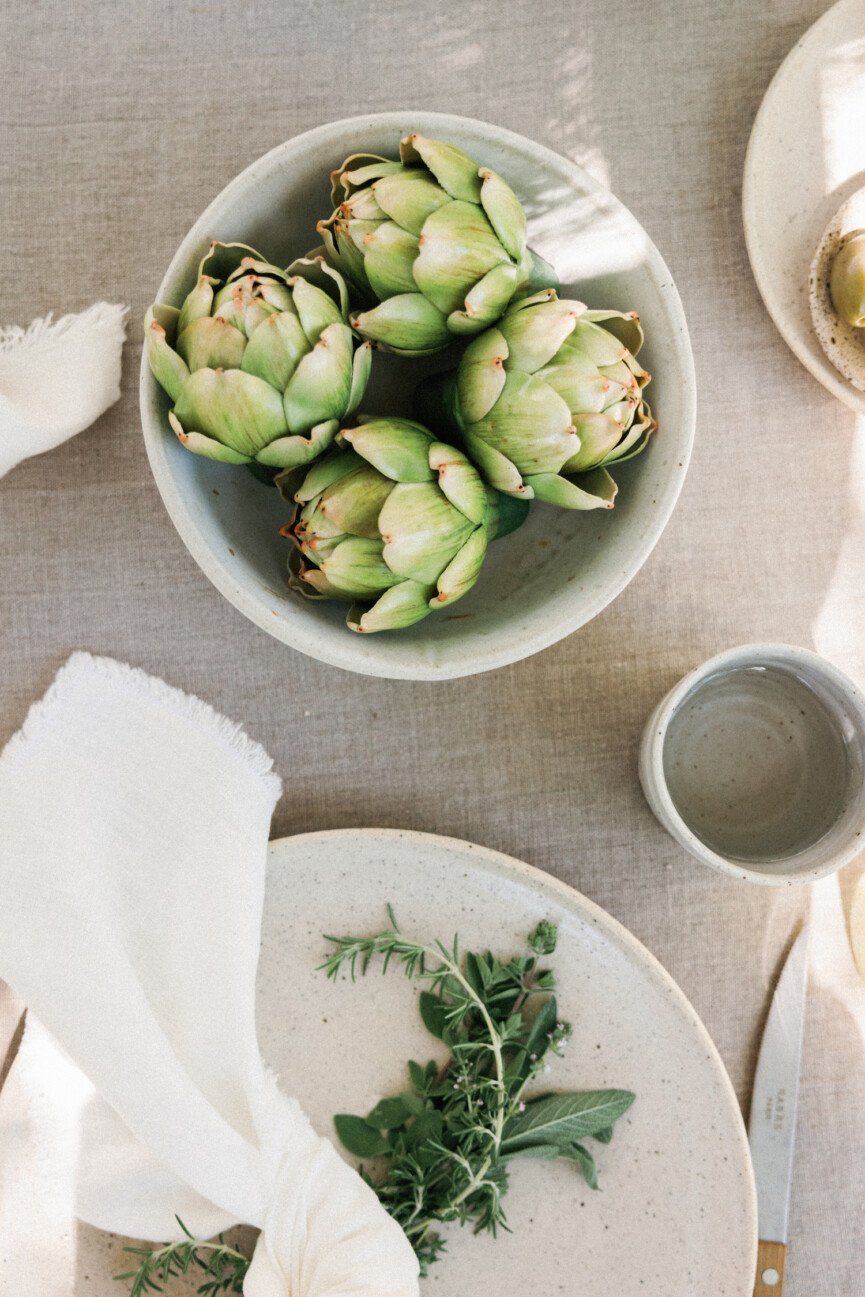how to set the spring table, artichoke centerpiece, mother's day table decorations ideas