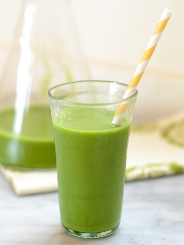 kale, peach, and coconut smoothie_superfood smoothies