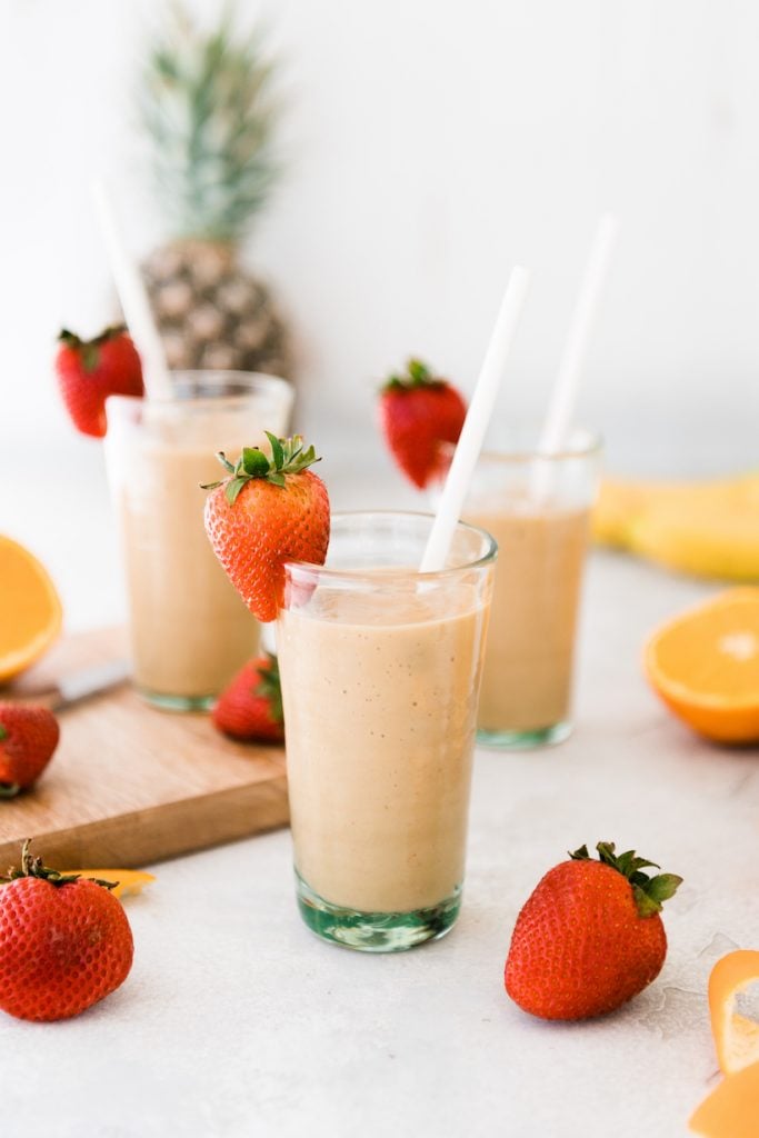 tropical pineapple-ginger smoothie_superfood smoothies