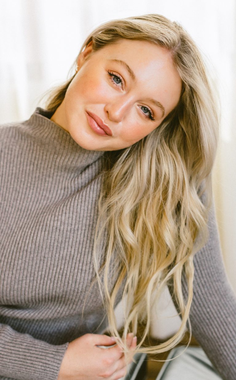 Iskra Lawrence headshot.