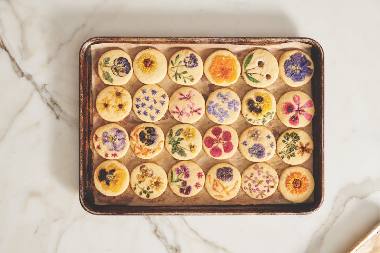 These Shortbread Flower Cookies Are a Celebration of Spring—Loria Stern Shares Her Botanical Secrets